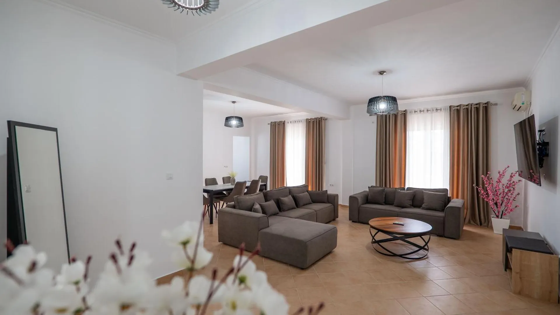Hotel Hoteleks Inn & Suites Sarandë