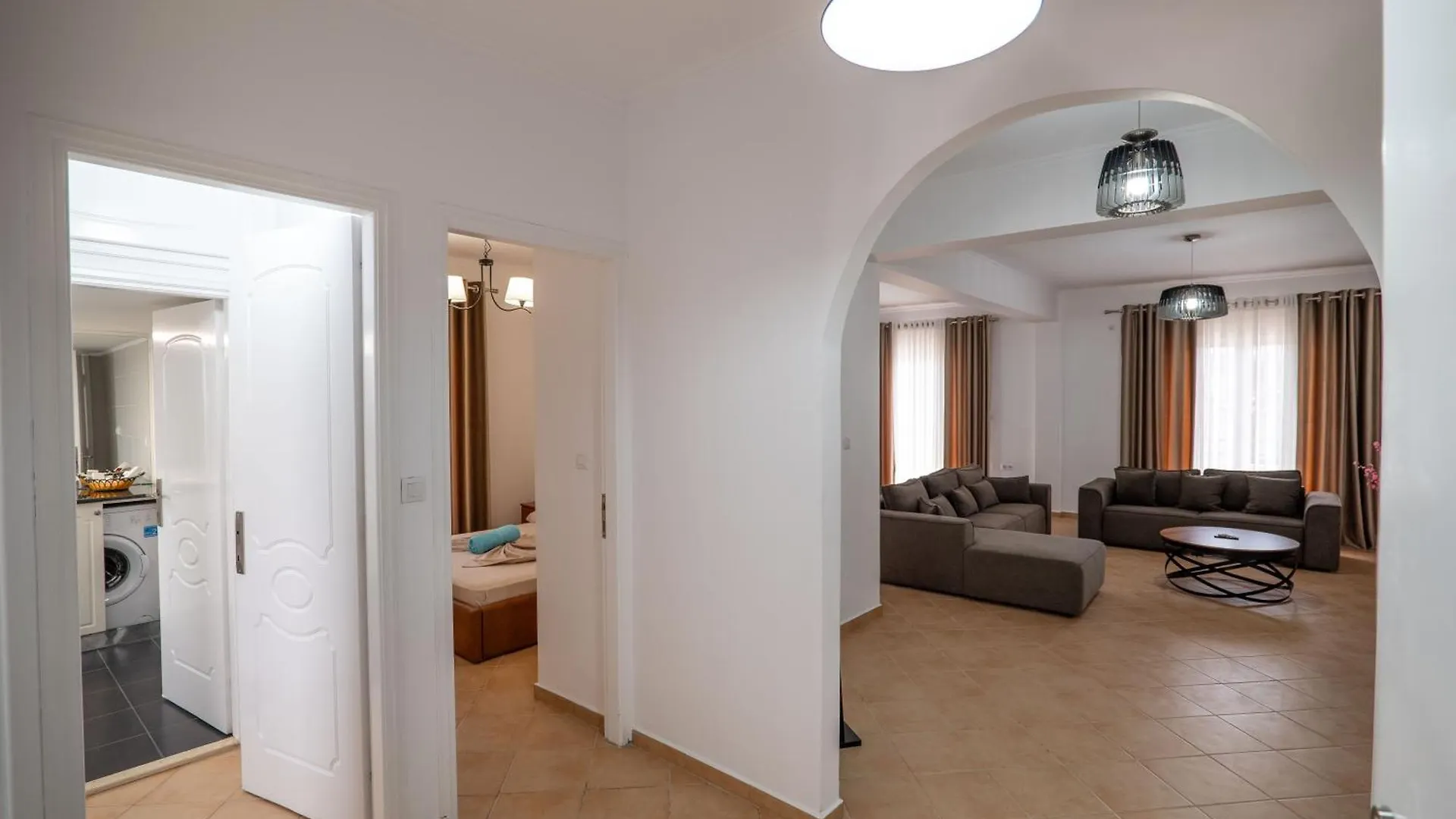 Hoteleks Inn & Suites Sarandë