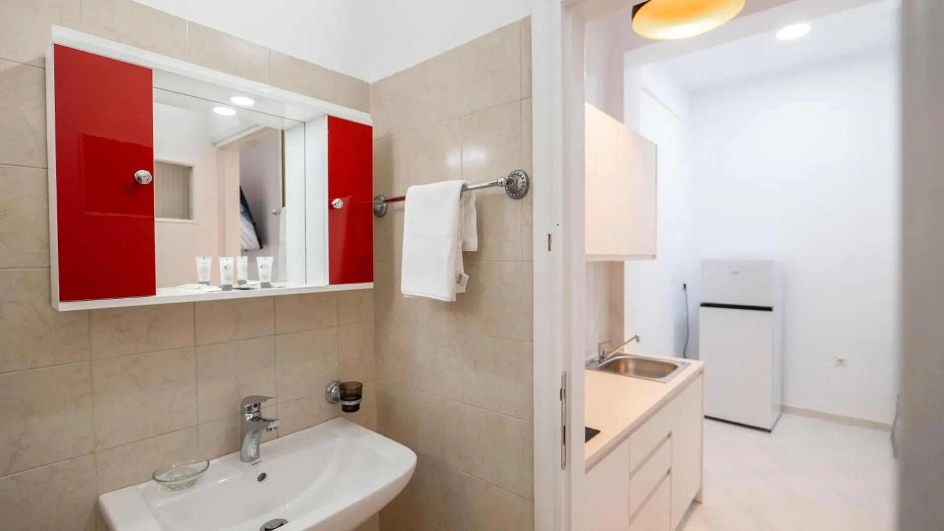 Hoteleks Inn & Suites Sarandë