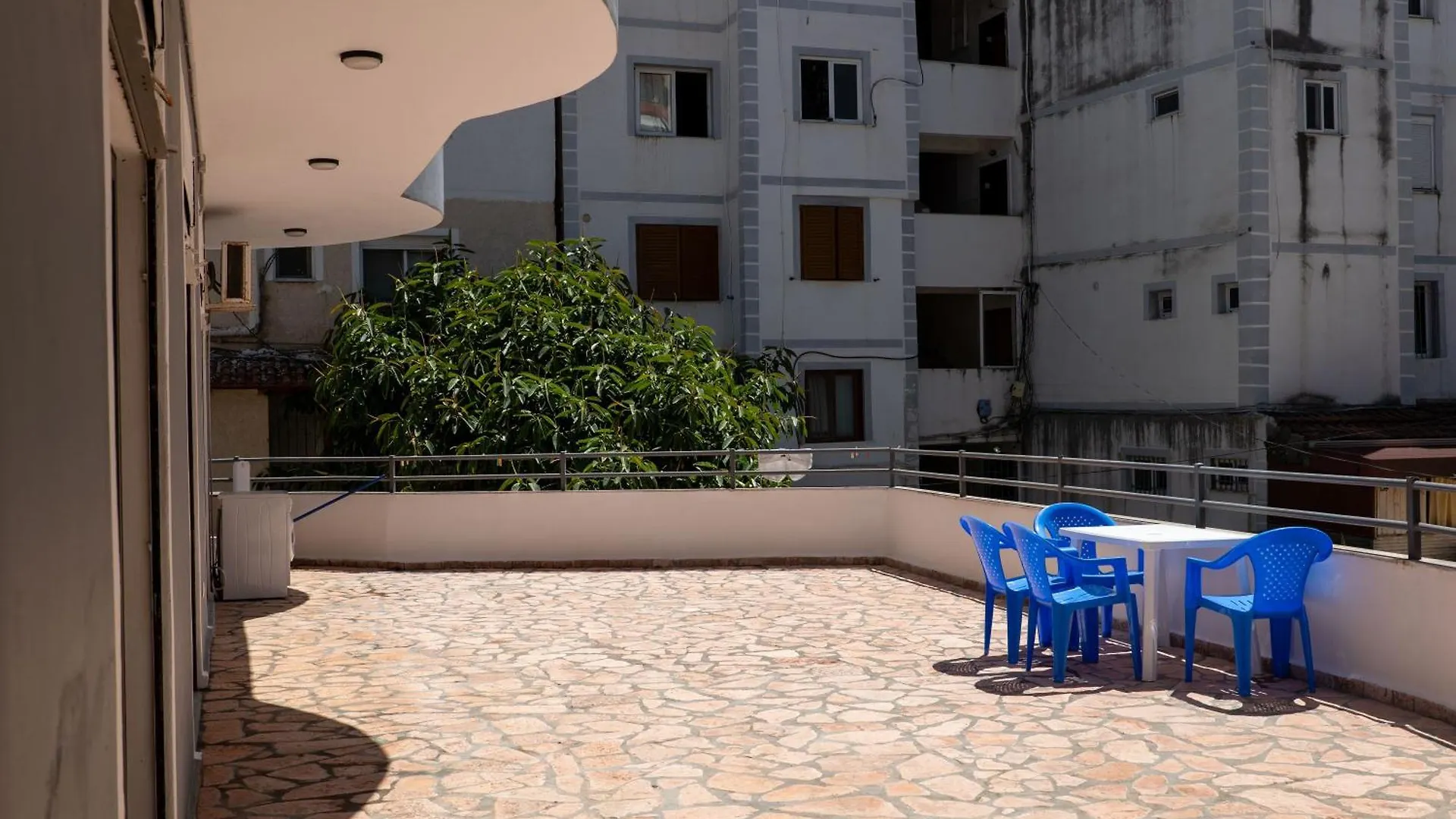 Hoteleks Inn & Suites Sarandë Hotel