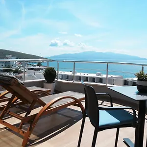 Blue Sky **** Sarandë